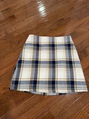 Francesca's Collections Cream, Navy & Light Blue Plaid Mini Skirt